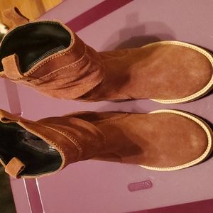 Dingo Jackpot Western Slouch Bootie size 6